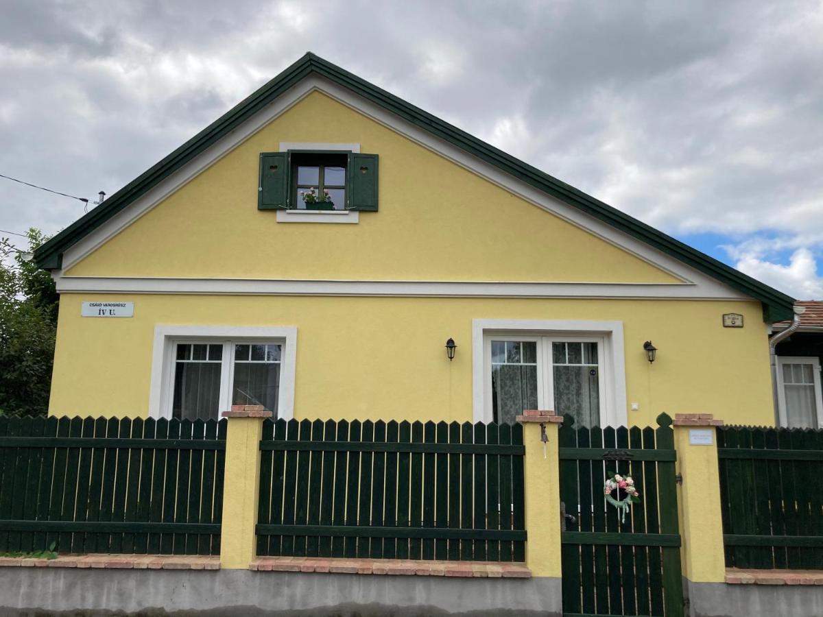 Vanilia Apartman Eger Ngoại thất bức ảnh